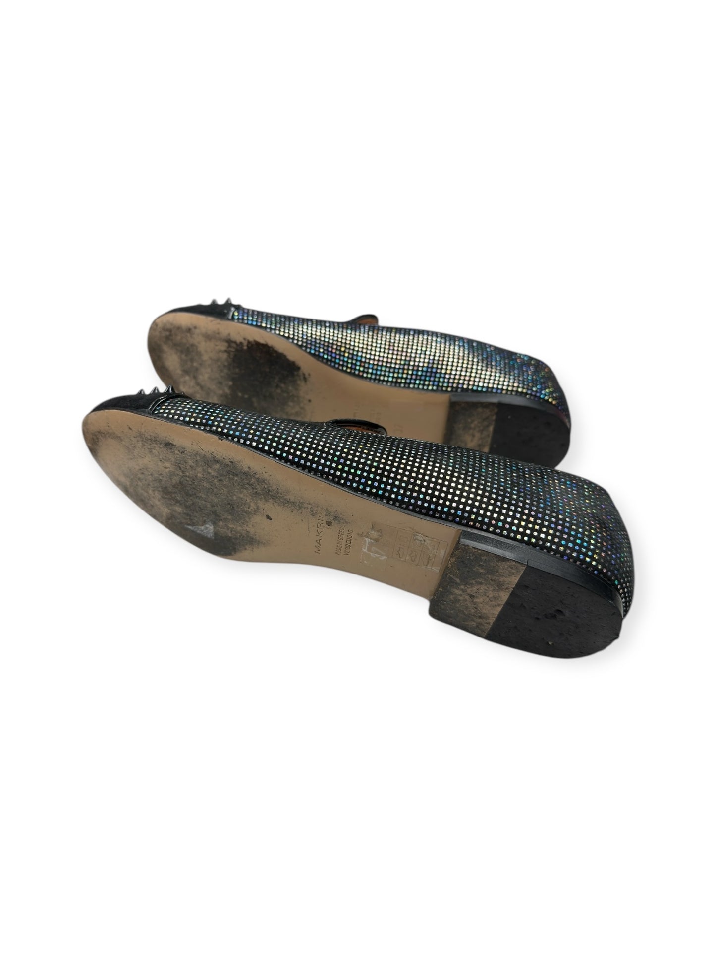 Shoes Flats By Clothes Mentor In Black & Silver