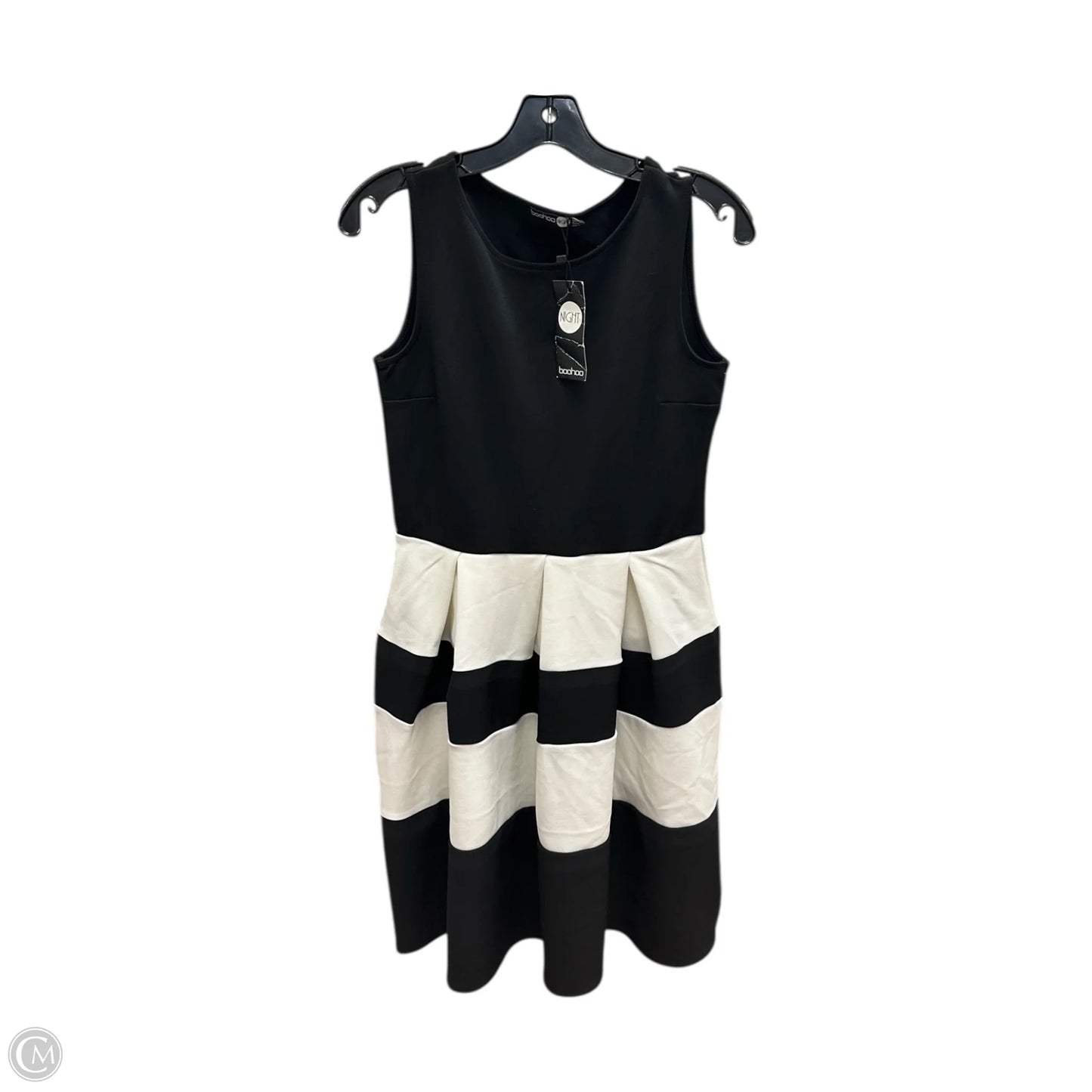 Dress Casual Midi By Clothes Mentor In Black & White, Size: 8