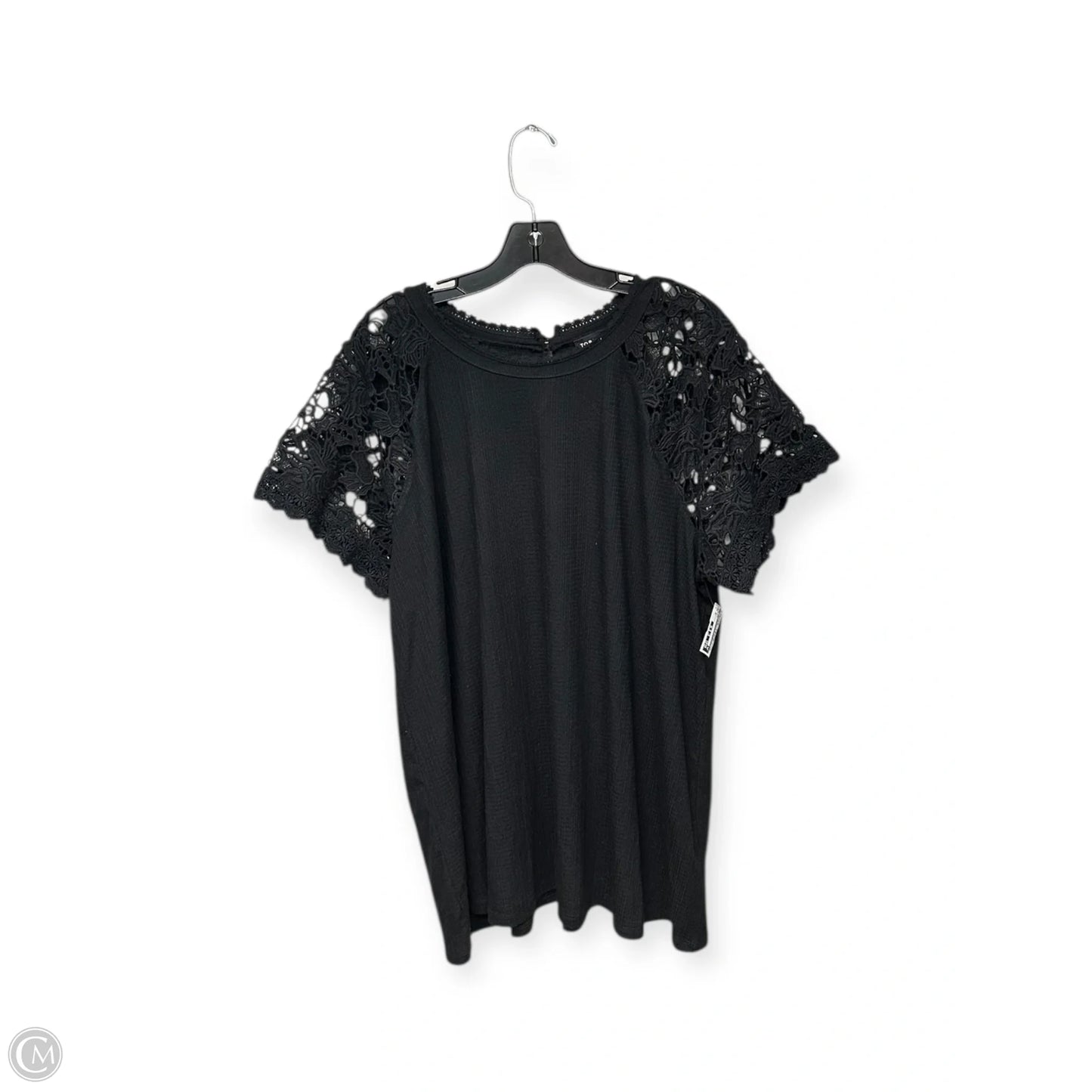 Top Short Sleeve By Torrid In Black, Size: 3x