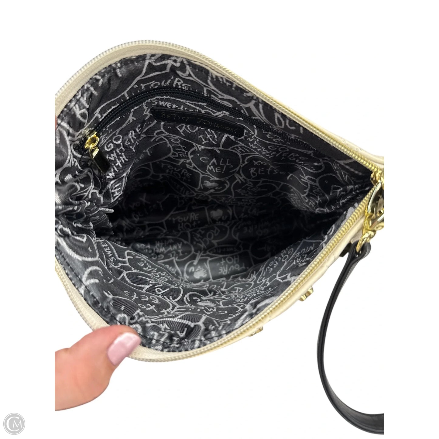 Wristlet By Betsey Johnson, Size: Large