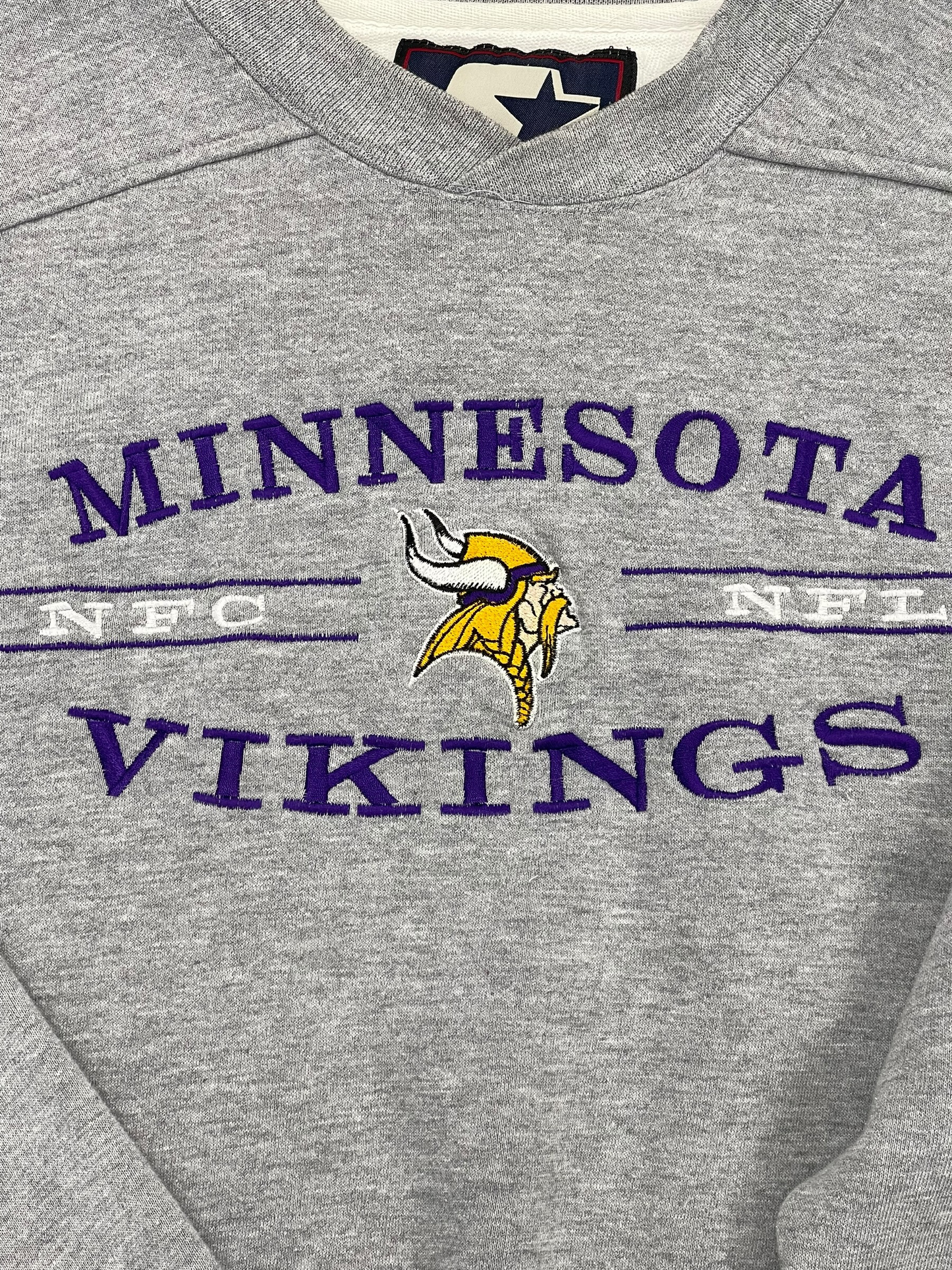 Athletic Sweatshirt Crewneck By Clothes Mentor In Grey & Purple, Size: L