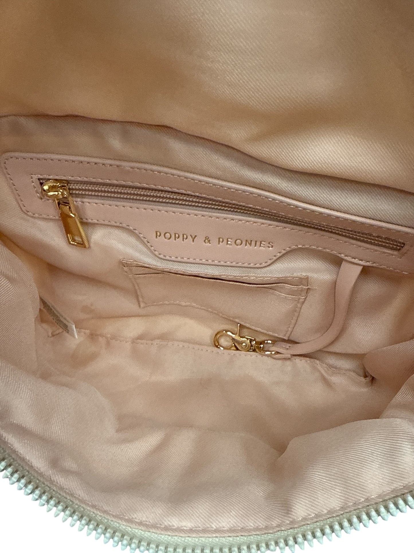 CROSSBODY by CLOTHES MENTOR In CREAM, Size: SMALL