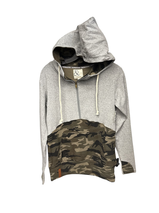 SWEATSHIRT HOODIE by    CLOTHES MENTOR In CAMOUFLAGE PRINT, Size: XS