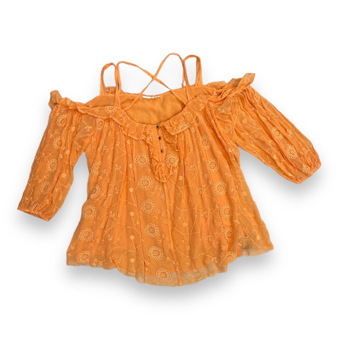 Top 3/4 Sleeve By Floreat Size: S