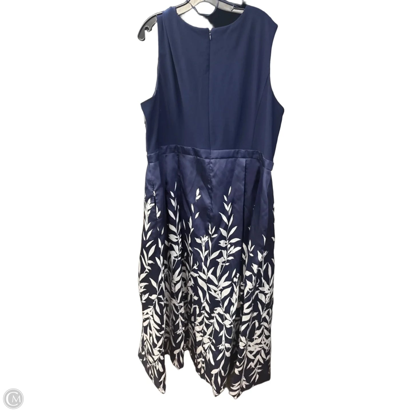 Dress Party Long By Clothes Mentor In Blue & White, Size: 24