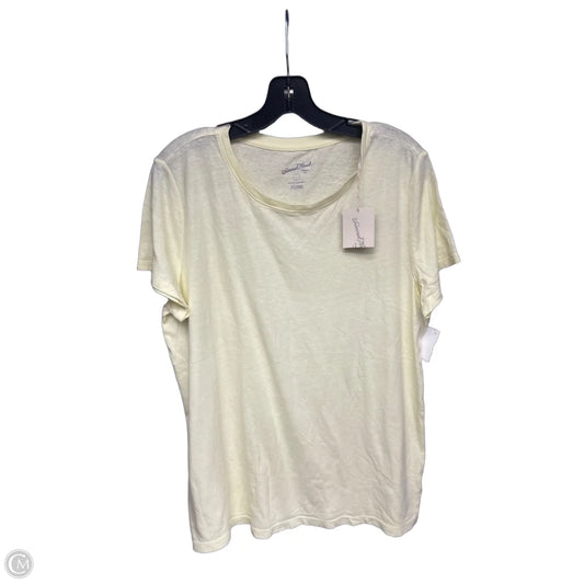 Top Short Sleeve By Universal Thread In Yellow, Size: L