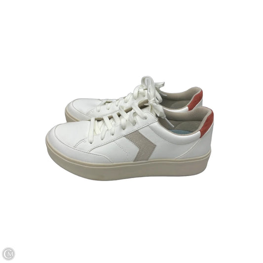 Shoes Sneakers By Dr Scholls In White, Size: 8.5