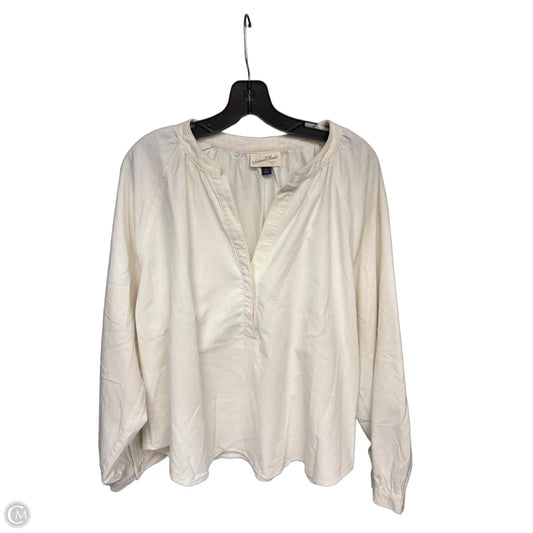 Top Long Sleeve By Universal Thread In White, Size: Xl