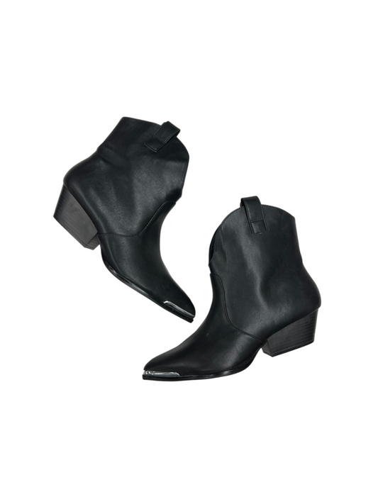 Boots Ankle Heels By Universal Thread In Black, Size: 9.5