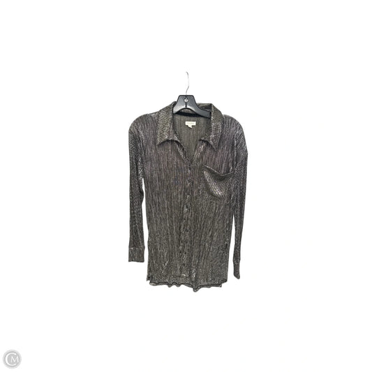 Top Long Sleeve By Pilcro In Grey, Size: S