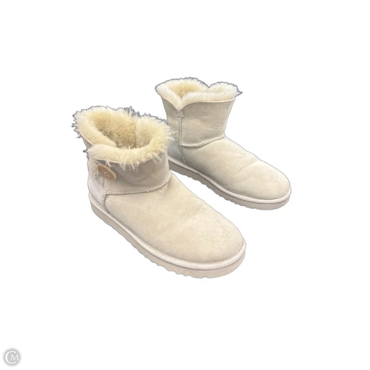 Boots Designer By Ugg In Cream, Size: 9