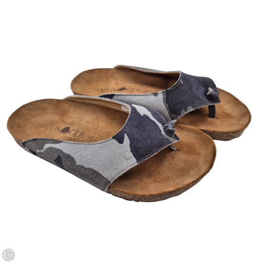 Sandals Flip Flops By Clothes Mentor In Camouflage Print, Size: 6