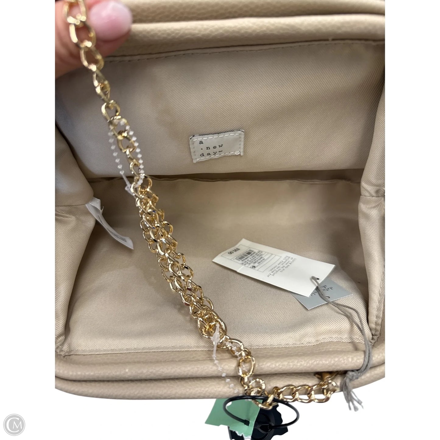 Clutch By A New Day, Size: Medium