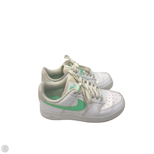 Shoes Sneakers By Nike In White, Size: 6.5