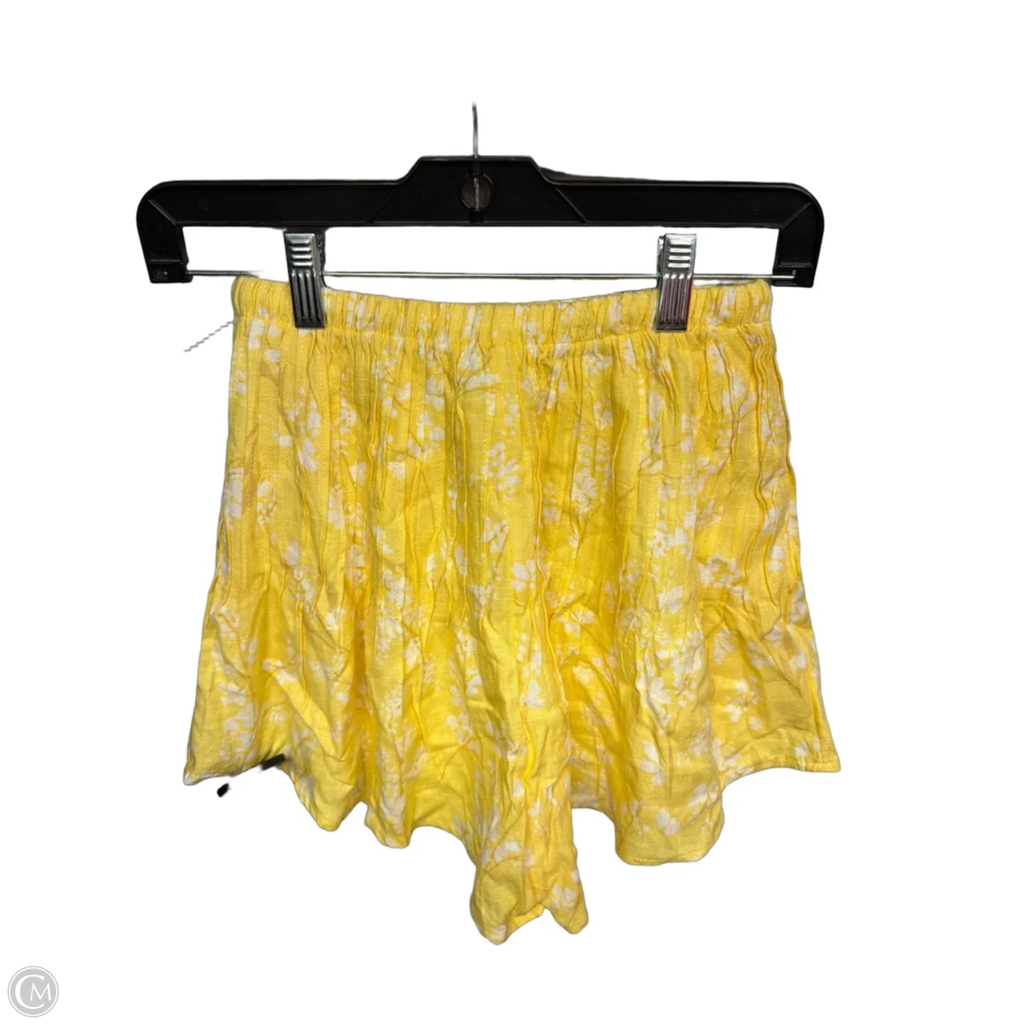Shorts By Clothes Mentor In Yellow, Size: Xs