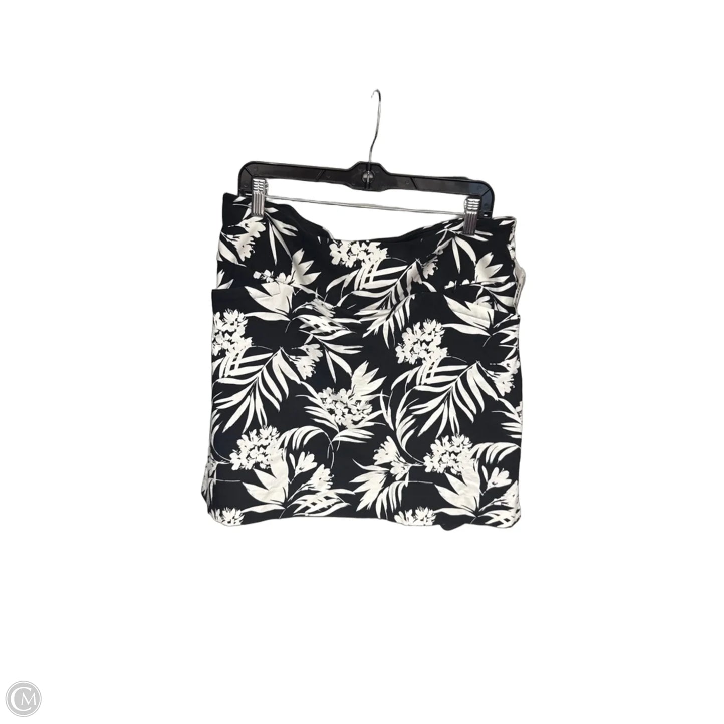 Skort By Sc & Co In Black & White, Size: Xl