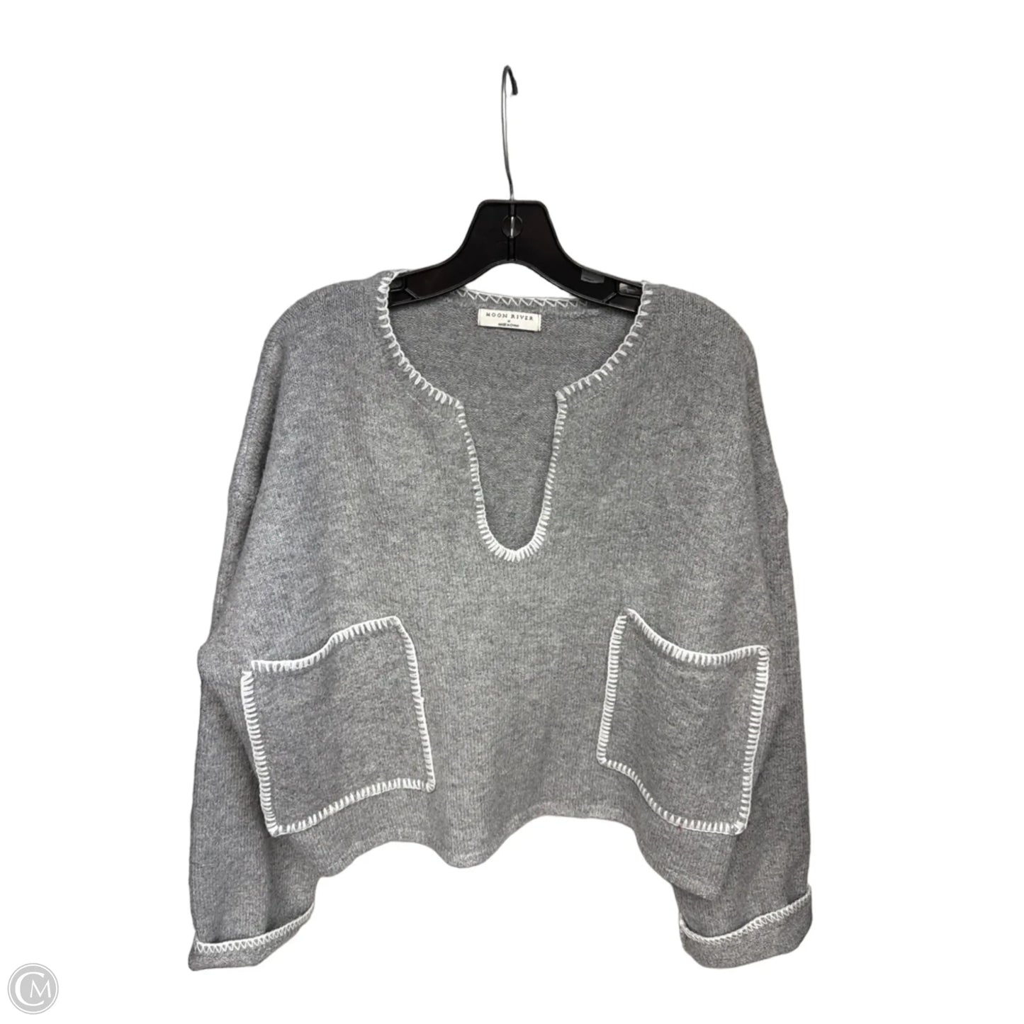Sweater By Moon River In Grey, Size: M