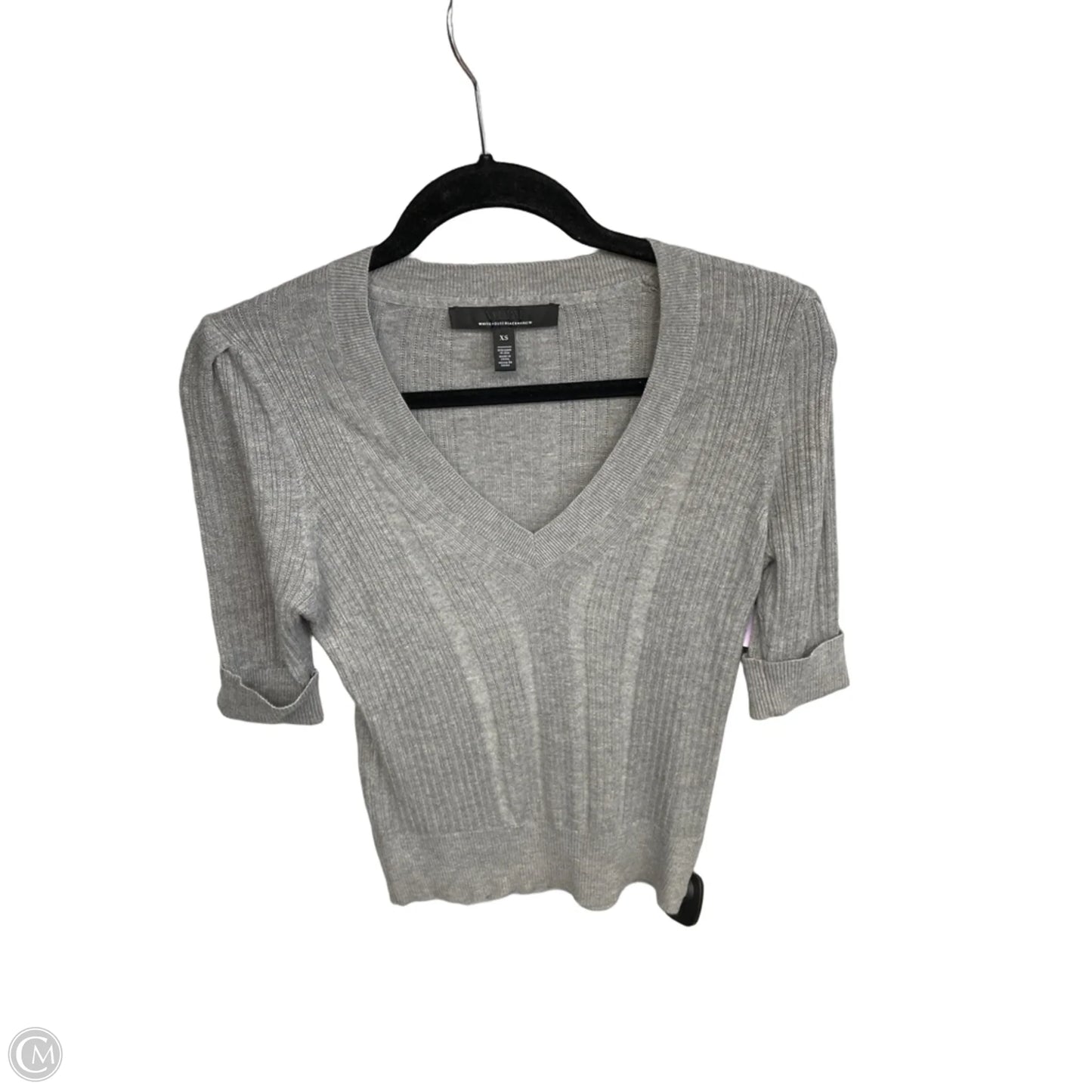 Top Short Sleeve By White House Black Market In Grey, Size: Xs