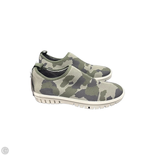 Shoes Sneakers By Blondo In Camouflage Print, Size: 7