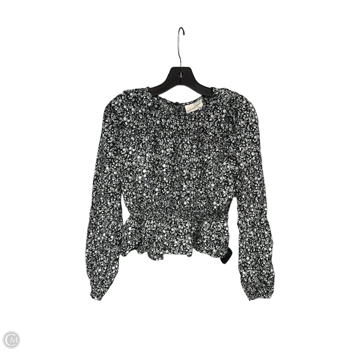 Top Long Sleeve By Universal Thread In Black & White, Size: S