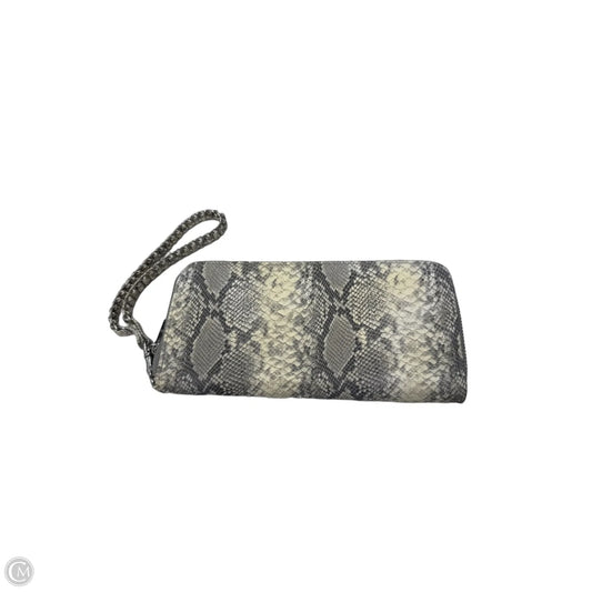 Wallet By Clothes Mentor, Size: Medium