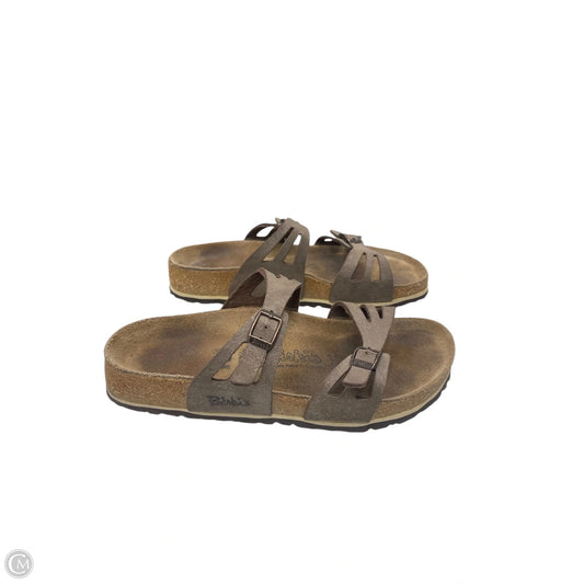 Sandals Flats By Birkenstock In Brown, Size: 8