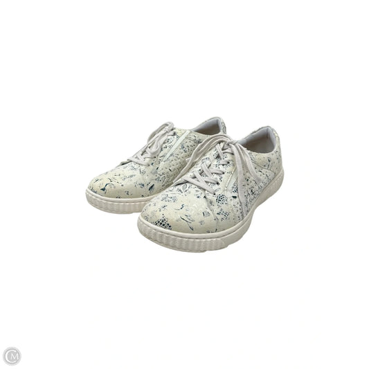 Shoes Athletic By Clarks In Blue & Cream, Size: 7.5