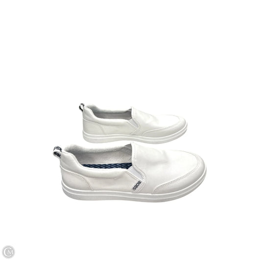 Shoes Flats By Bobs In White, Size: 8.5