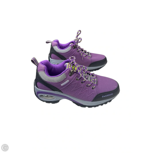 Shoes Athletic By Clothes Mentor In Purple