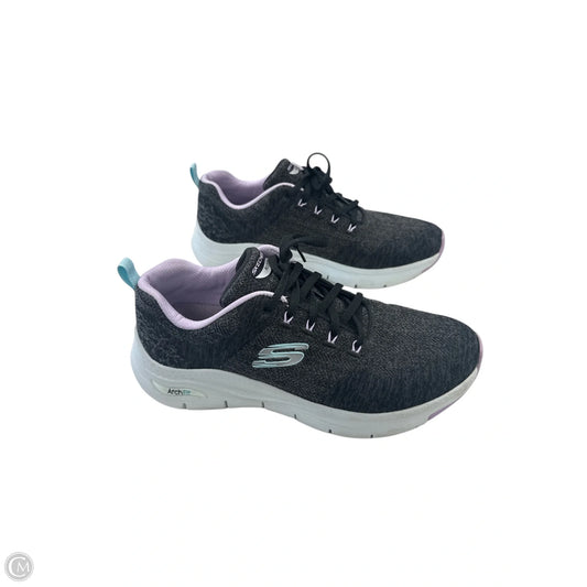 Shoes Sneakers By Skechers In Grey, Size: 9