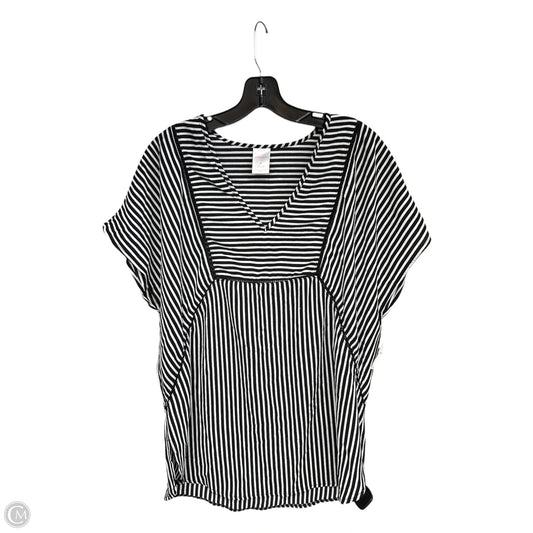 Swimwear Cover-up By Xhilaration In Striped Pattern, Size: M