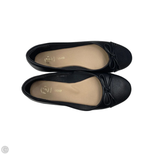 Shoes Flats By Clothes Mentor In Black, Size: 7
