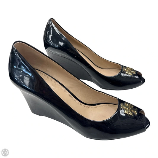 Shoes Designer By Tory Burch In Black & Gold, Size: 10