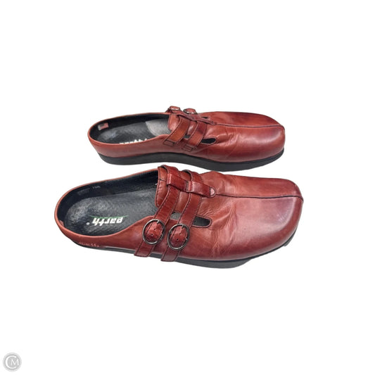 Shoes Flats By Earth In Maroon, Size: 10