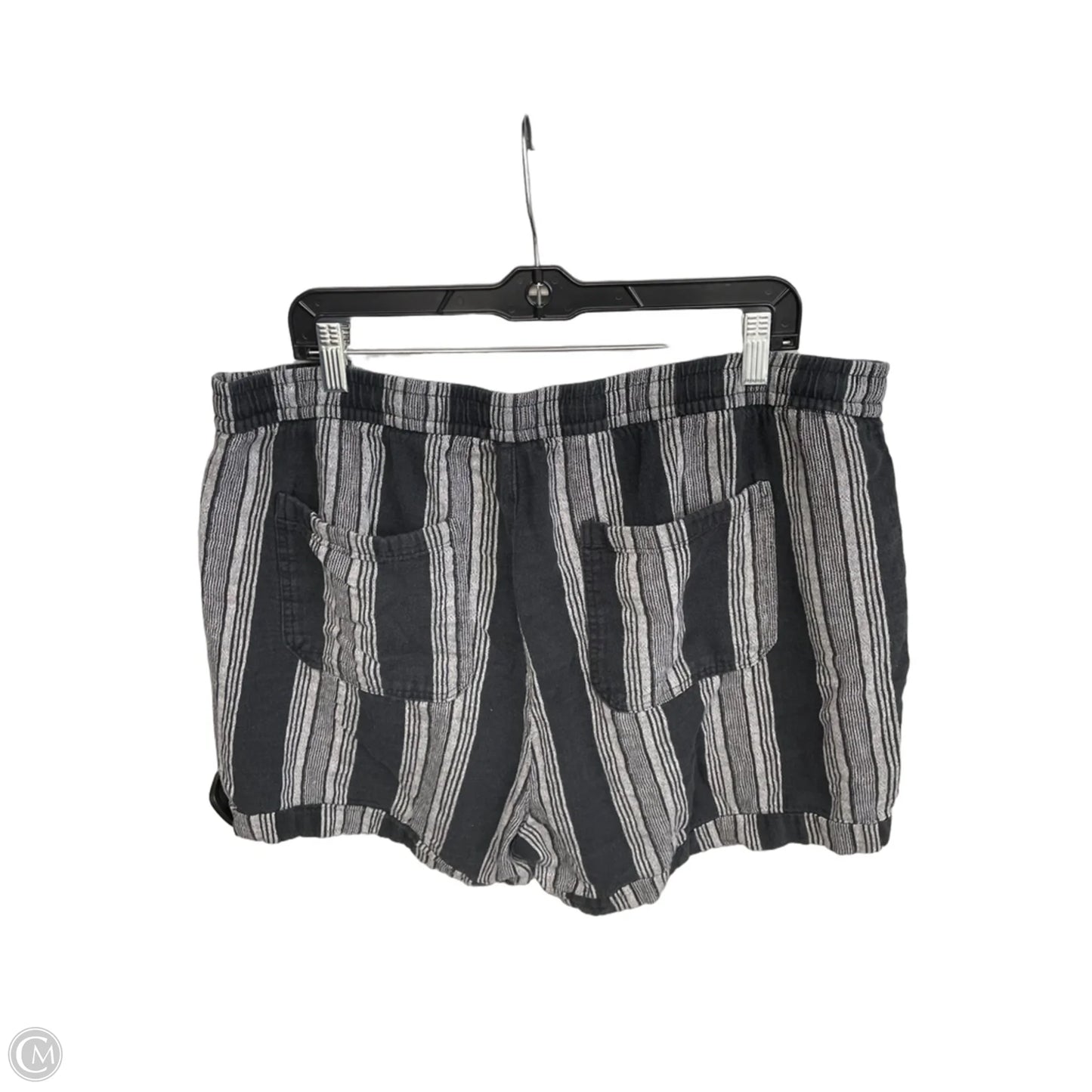 Shorts By Old Navy In Striped Pattern, Size: Xl