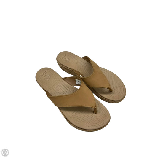 Sandals Flats By Crocs In Tan, Size: 7