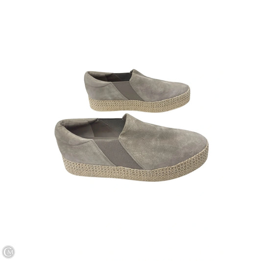 Shoes Flats By Vince In Grey, Size: 9