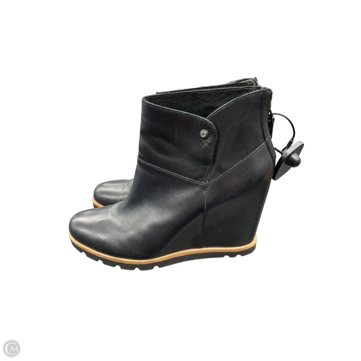 Boots Designer By Ugg In Black, Size: 10