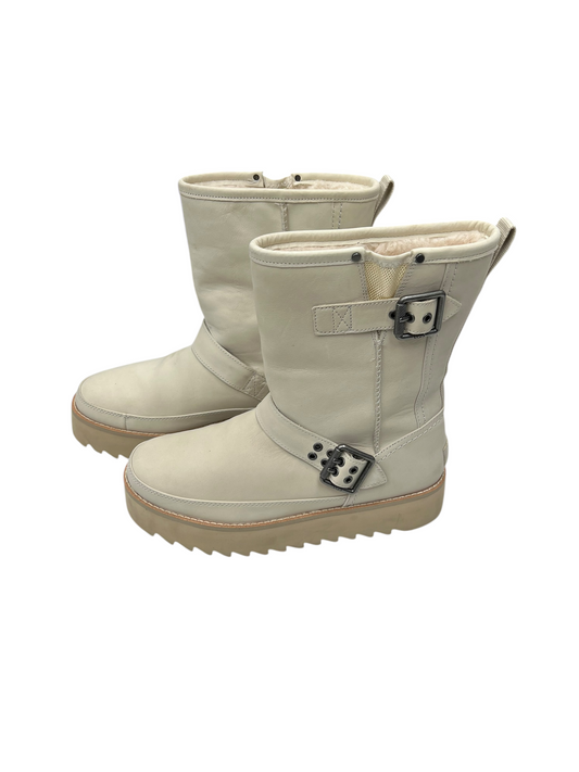 Boots Snow By Ugg In Cream, Size: 10