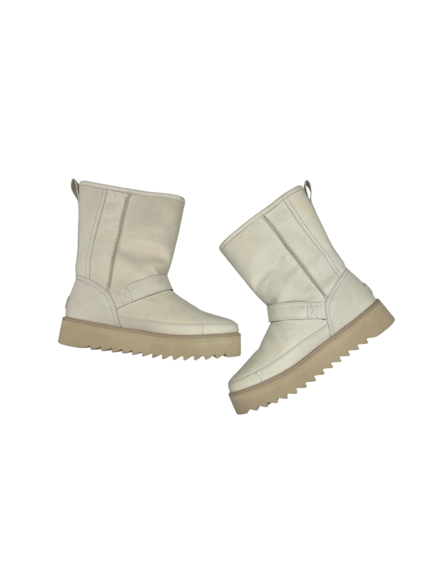 Boots Snow By Ugg In Cream, Size: 10