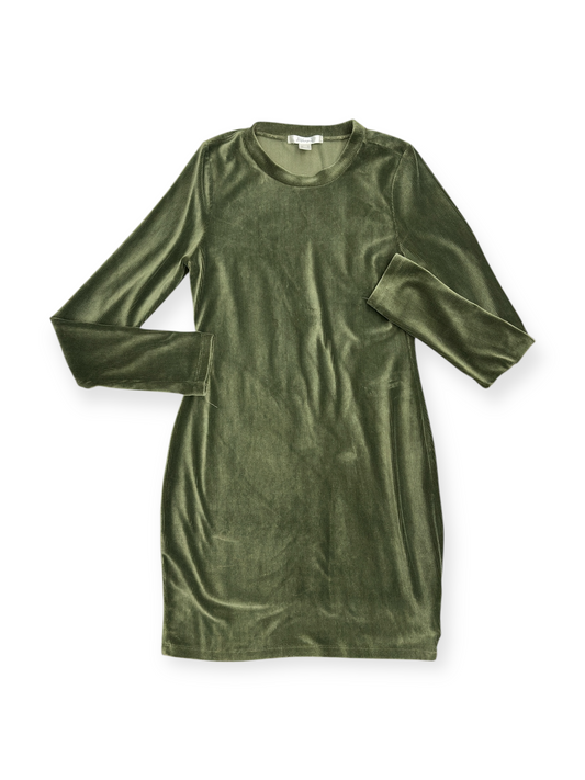 Dress Casual Short By Revamped In Green, Size: M