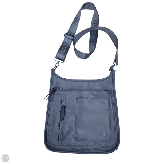 Crossbody By Clothes Mentor, Size: Medium