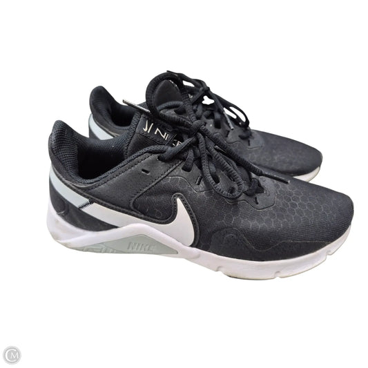 Shoes Athletic By Nike Apparel In Black & White, Size: 7.5