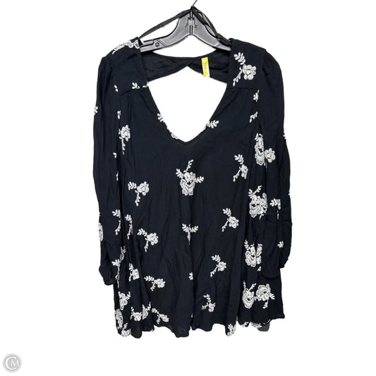 Dress Casual Short By Free People In Black & White, Size: S