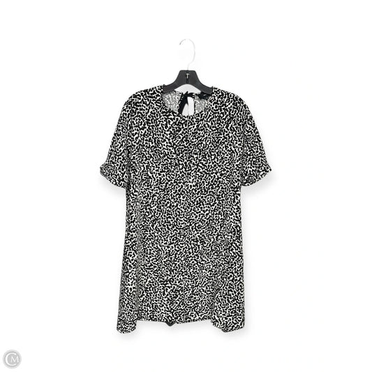 Dress Casual Short By Clothes Mentor In Animal Print, Size: S