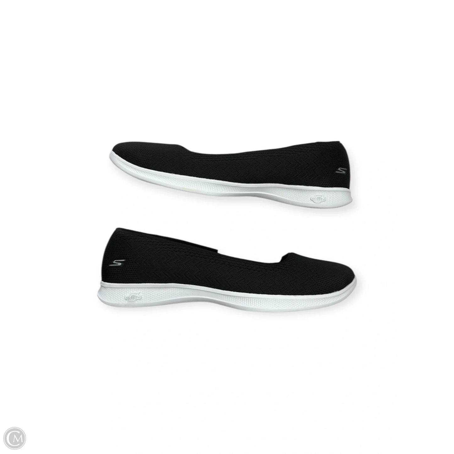 Shoes Flats By Skechers In Black & White, Size: 10