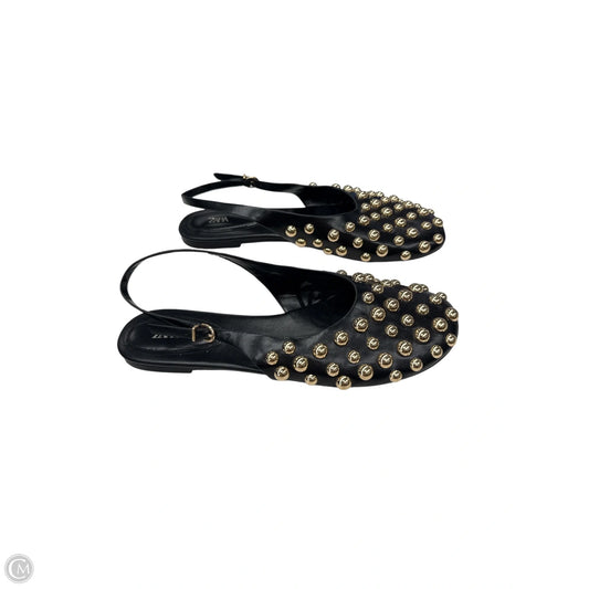 Shoes Flats By Zara In Black & Gold, Size: 9