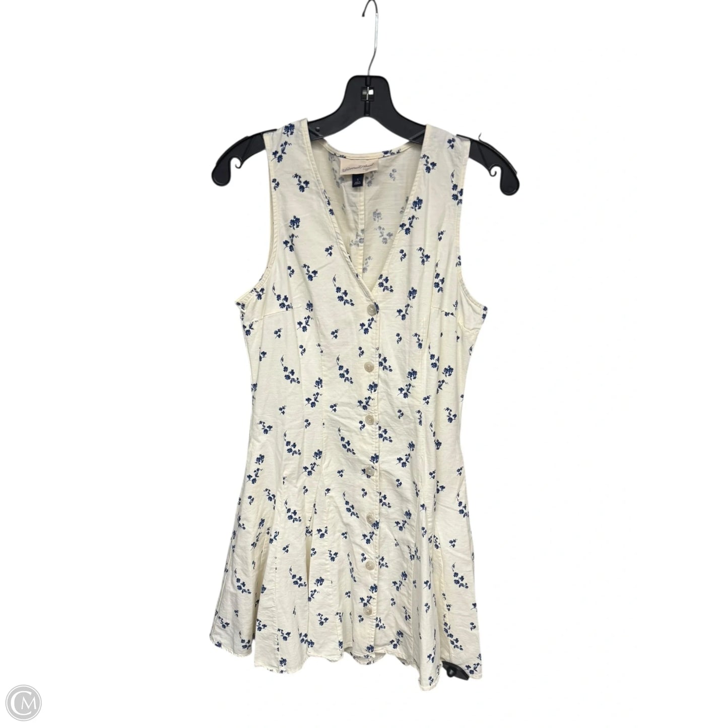 Dress Casual Short By Universal Thread In Floral Print, Size: S