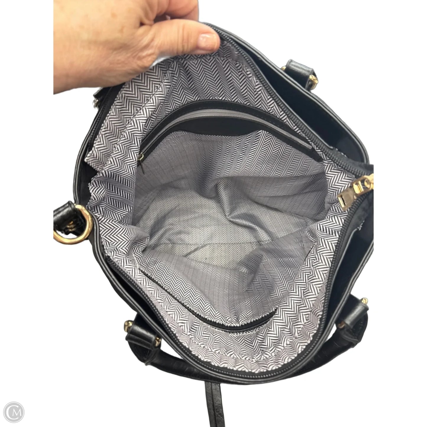 Handbag By Clothes Mentor, Size: Medium