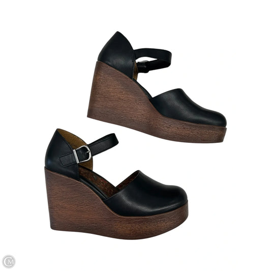 Shoes Heels Wedge By Boc In Black, Size: 8